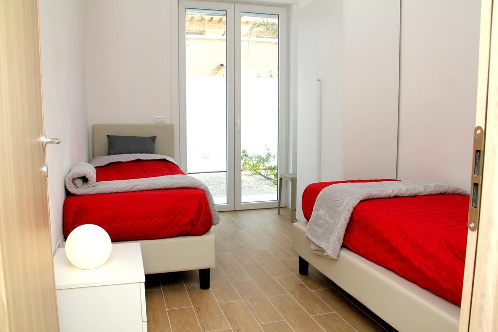 Altomare Case Vacanza Torre Lapillo Phòng bức ảnh